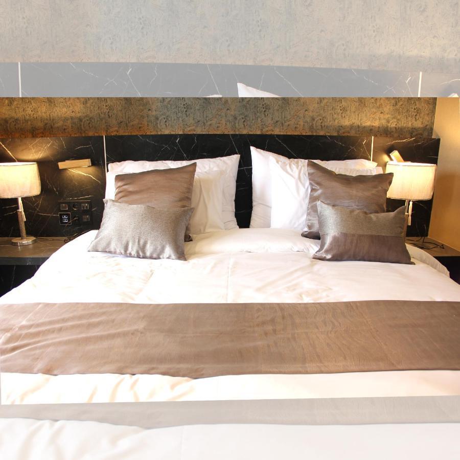 De Paris Hotel Medan Dış mekan fotoğraf