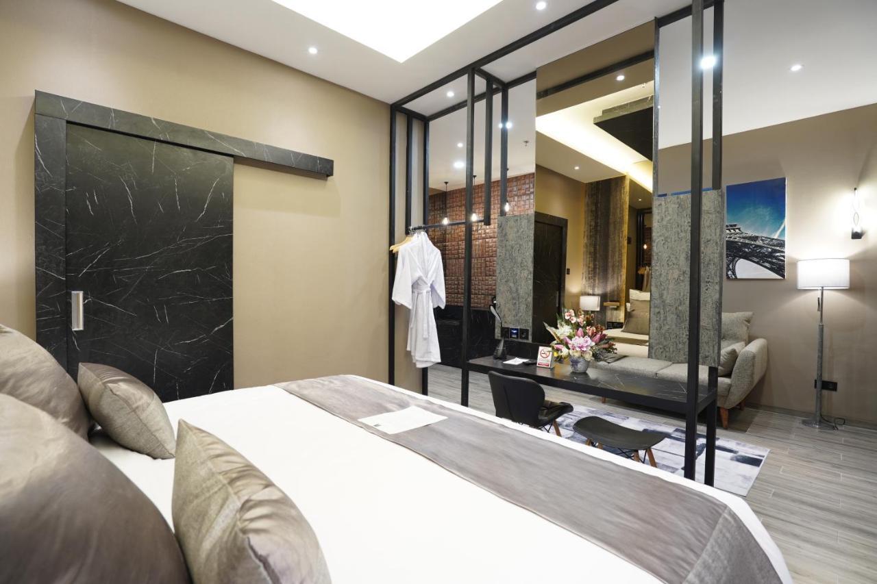 De Paris Hotel Medan Dış mekan fotoğraf