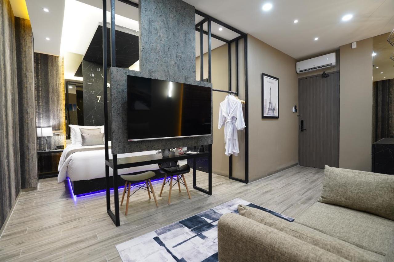 De Paris Hotel Medan Dış mekan fotoğraf