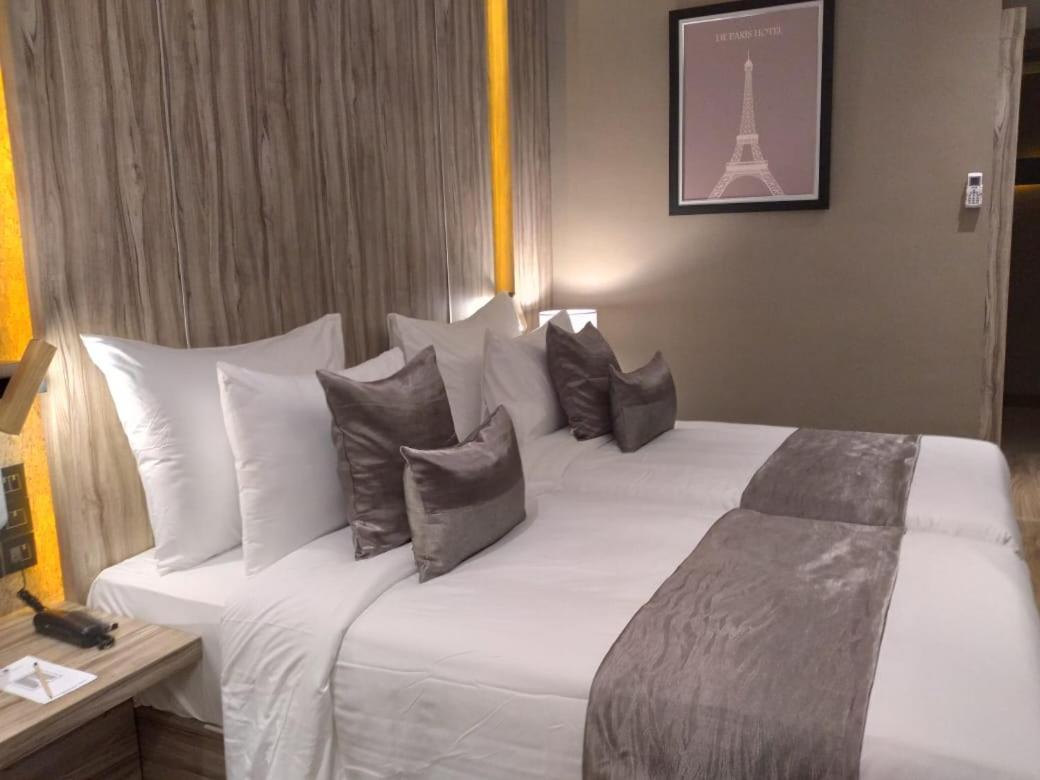 De Paris Hotel Medan Dış mekan fotoğraf
